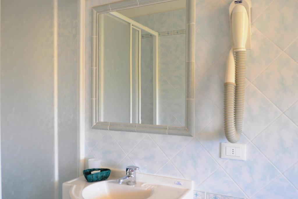 Hotel Azzurra Marina di Pietrasanta Habitación foto